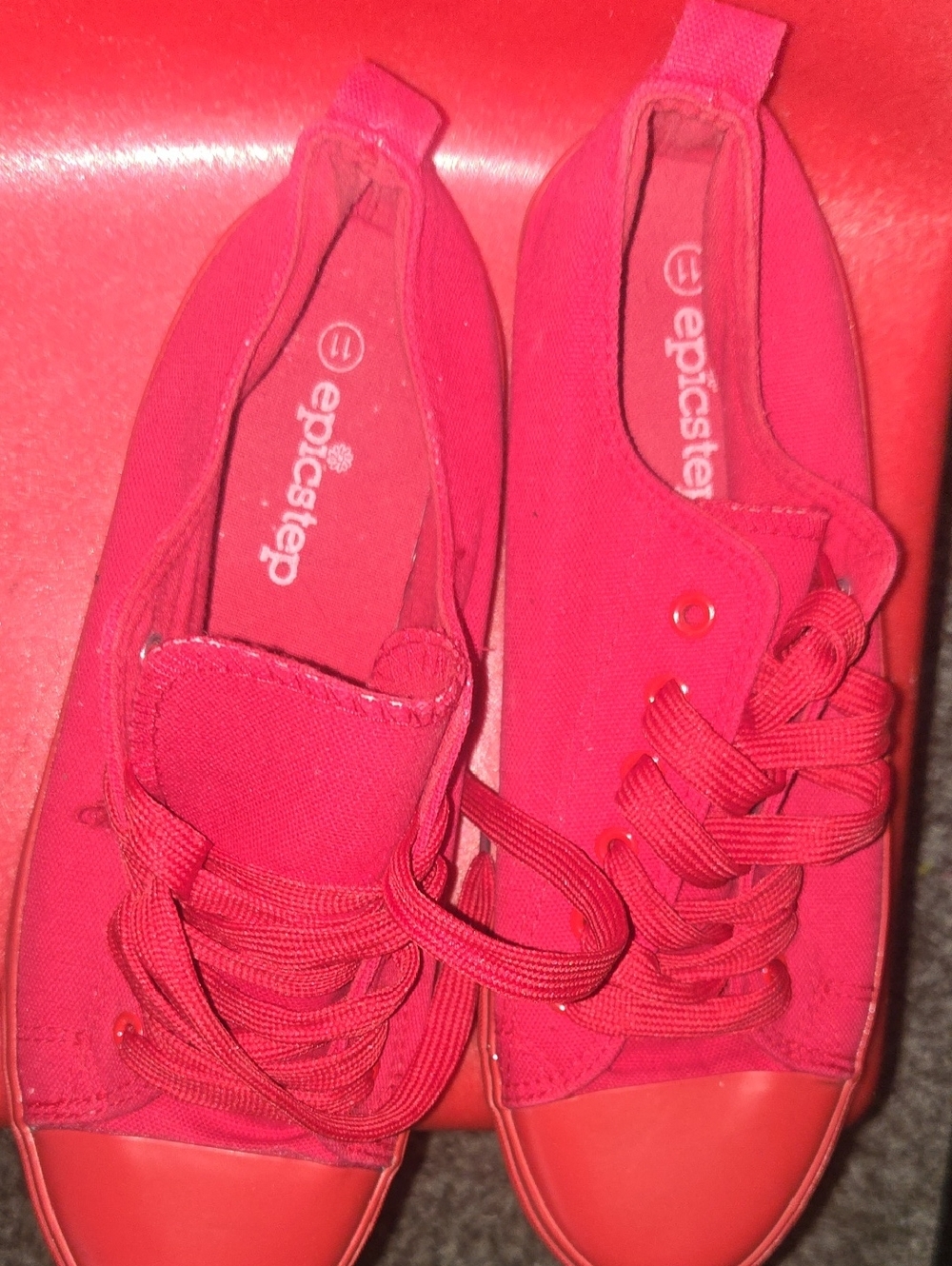 Epicstep Women's Bright Red Canvas Lace-Up Sneakers